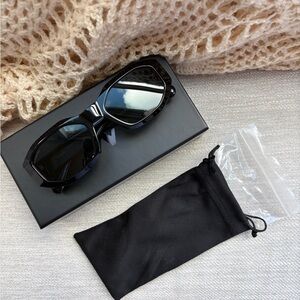 Walter Hill CORAL Black Sunglasses – New in Box, Polarized ($148 Retail)
